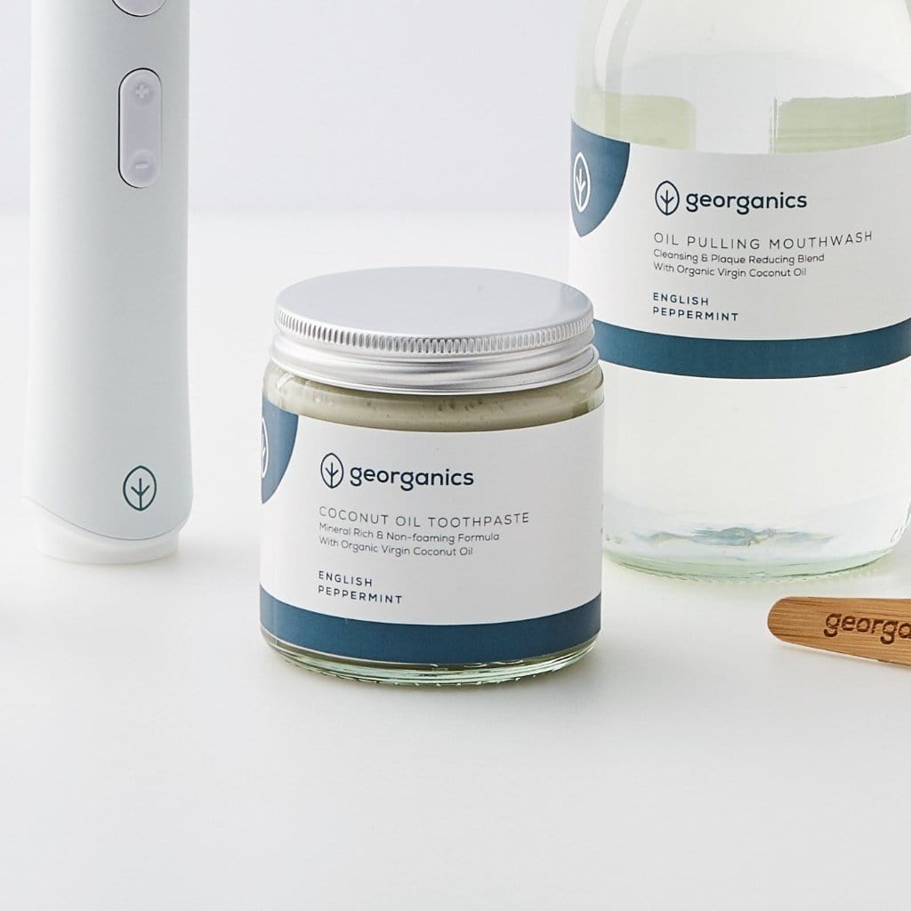 georganics-nachhaltige-zahnpasta-im-glas-english-peppermint