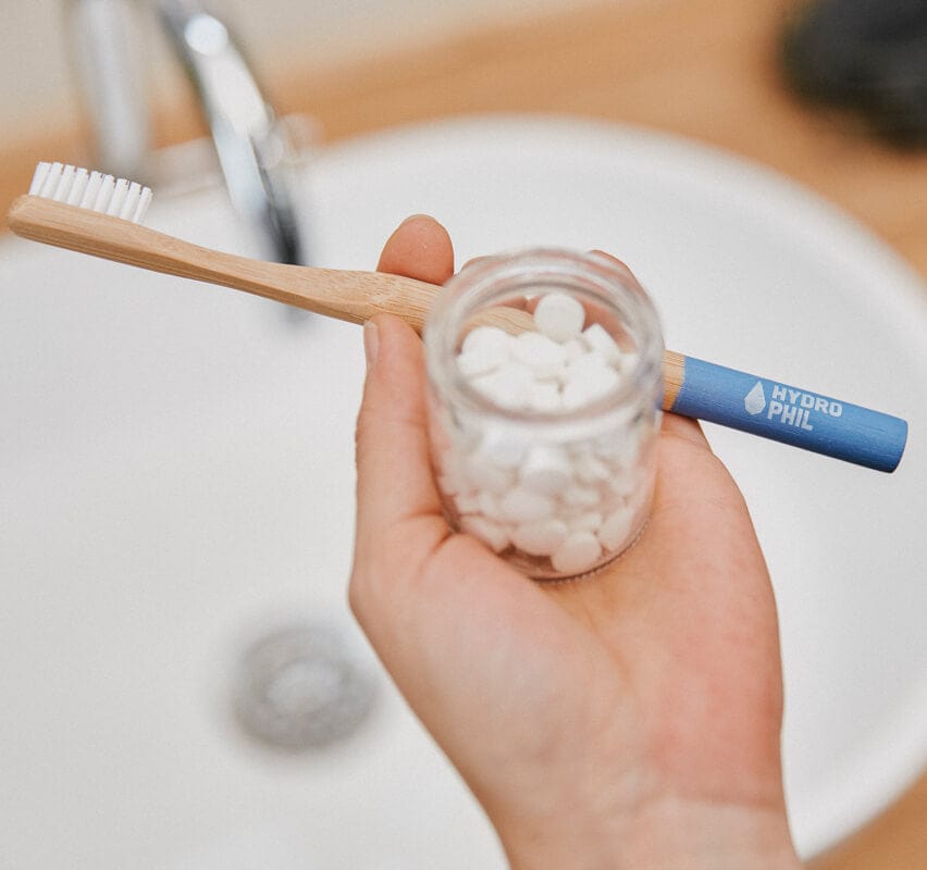 hydrophil-kinder-zahnbuerste-extraweich-blau-bambuszahnbuerste-zerowaste