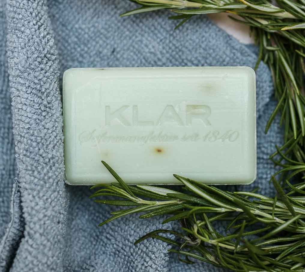 klar-seife-rosmarinseife-2-vegan-plastikfrei-palmoelfrei